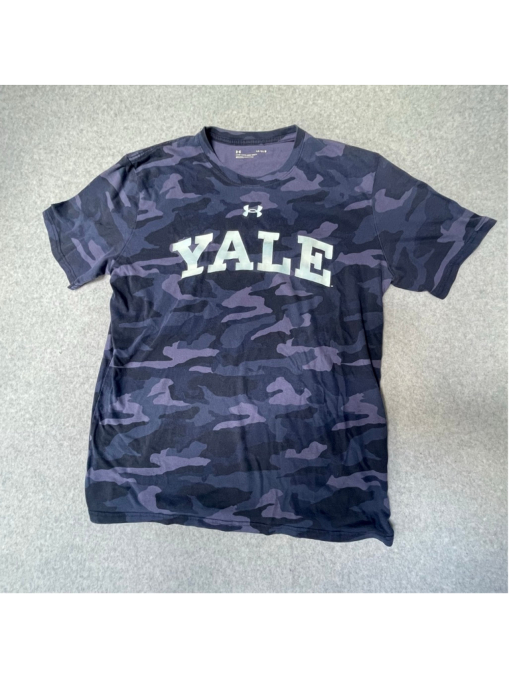 Under Armour Yale Blue Camo Graphic Tee Men's Large